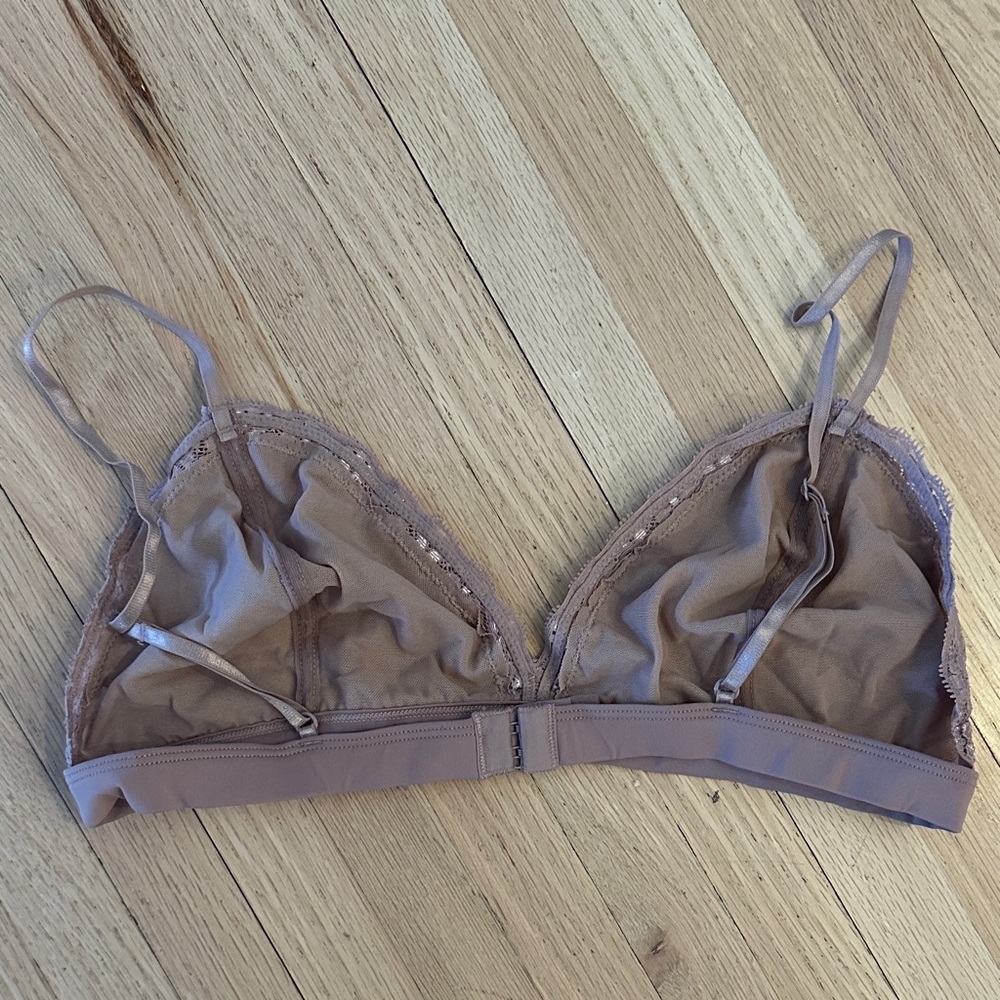 Joe Fresh Lace Bralette in Mauve - Large - Picture 5 of 7